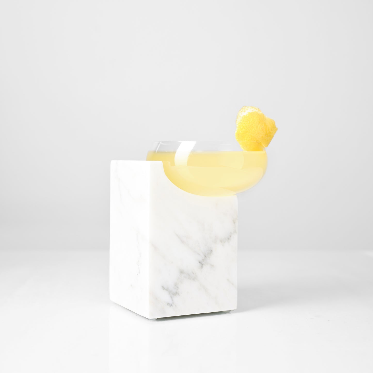 CLIFFHANGER COCKTAIL GLASS - CALACATTA CARRARA