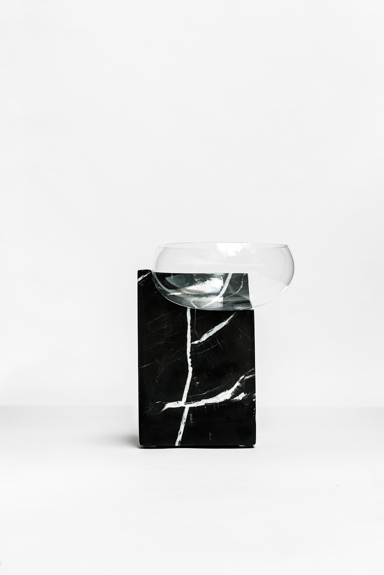 CLIFFHANGER COCKTAIL GLASS - BLACK MARBLE