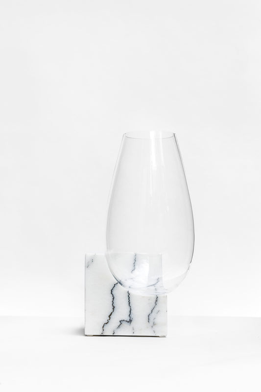 CLIFFHANGER VASE - WHITE MARBLE